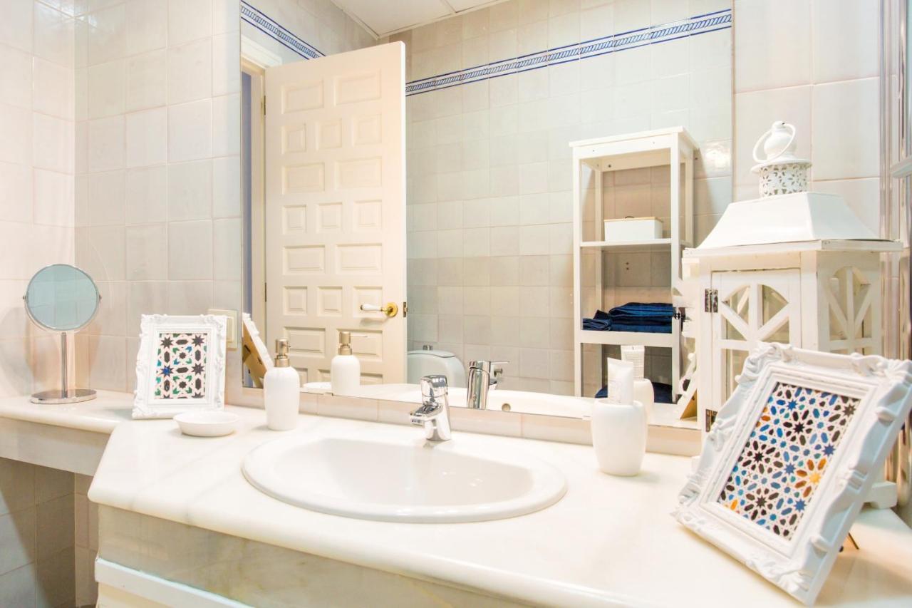 Magico Apartamento En Casa Palacio Del Siglo XVII Sevilla Buitenkant foto