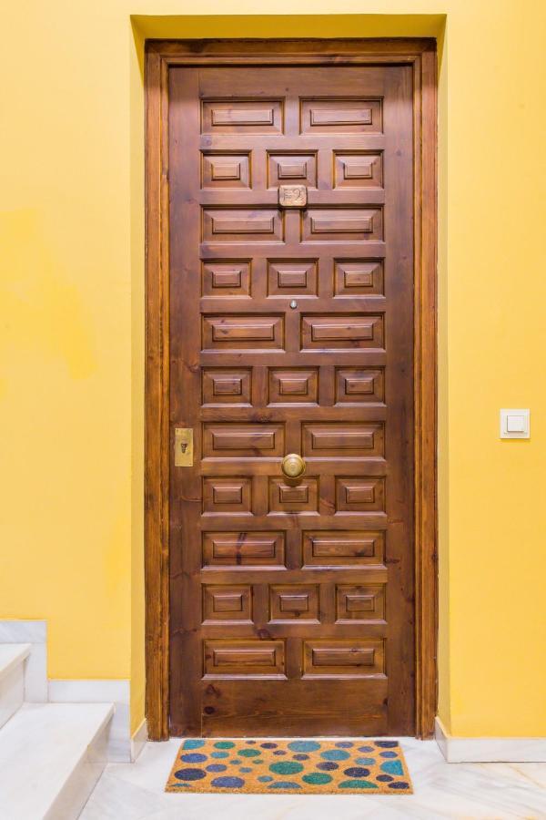Magico Apartamento En Casa Palacio Del Siglo XVII Sevilla Buitenkant foto