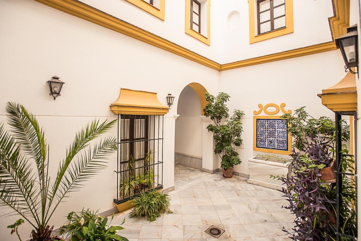 Magico Apartamento En Casa Palacio Del Siglo XVII Sevilla Buitenkant foto